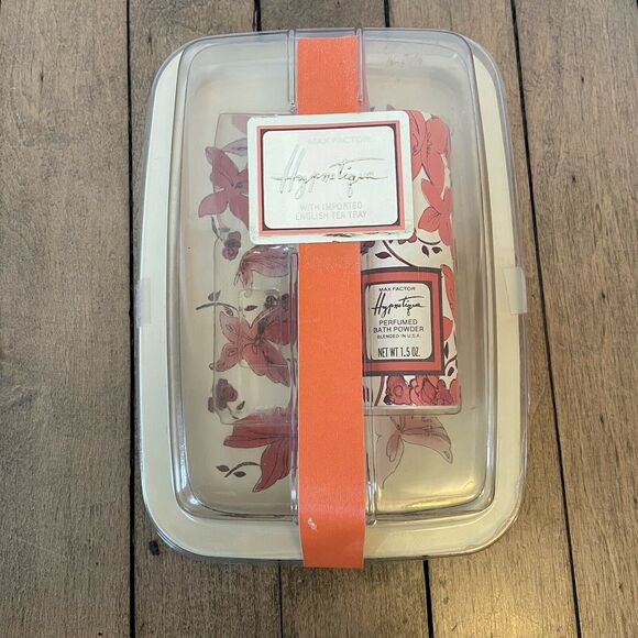 Vintage 70’s Max Factor Hypnotique Perfumed Powder English Tea Tray Butterflies - Picture 8 of 8